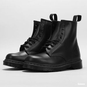 Dr Martens 1460 - Pascal - mono black SIZE 7